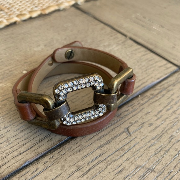 Brassy Wrap Around Set - Picture 6 of 7